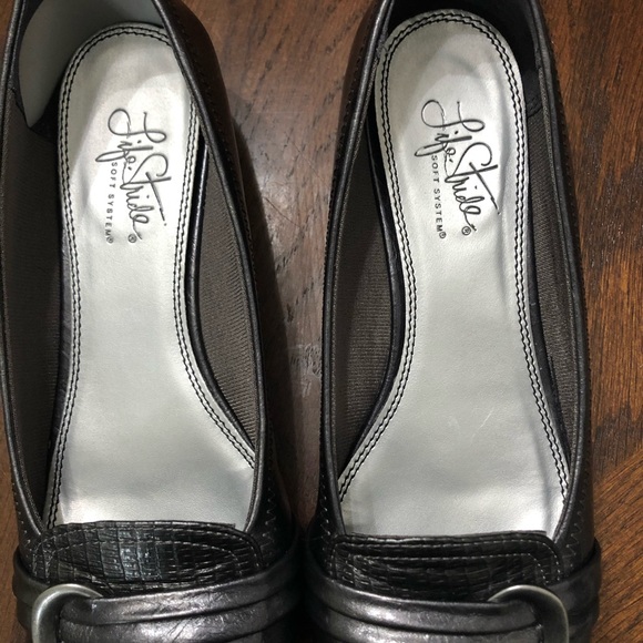 7.5 Steel grey flats - Picture 3 of 3